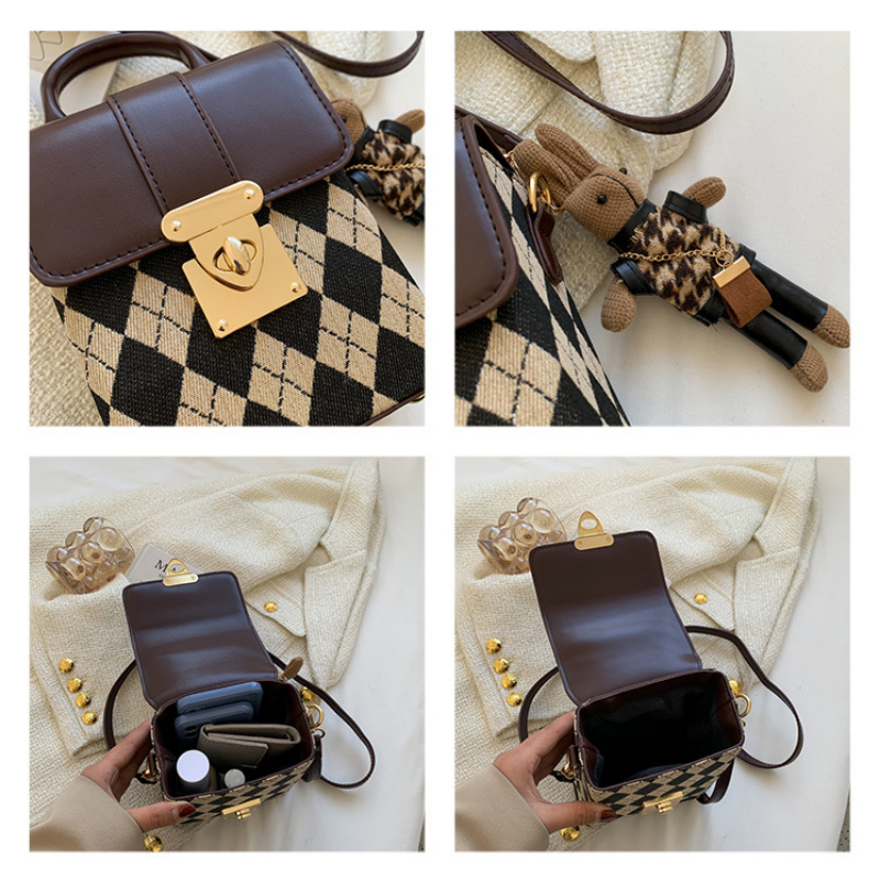 Women Bag New Plaid Box Bags Moblie Phone Bag with Small Bear Pendant Leisure Purses and Handbags Women Shoulder Messenger Bag