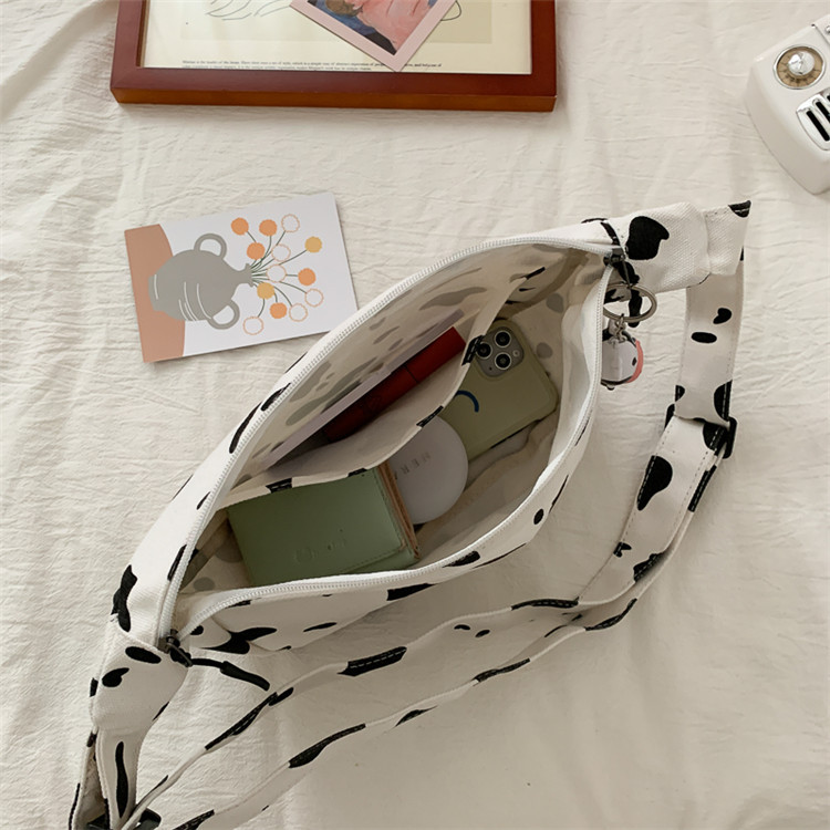 Japanese Harajuku Cow Canvas Underarm Bag Female 2021 Korea Wild Kawaii Cute Student One-Shoulder Messenger Bag