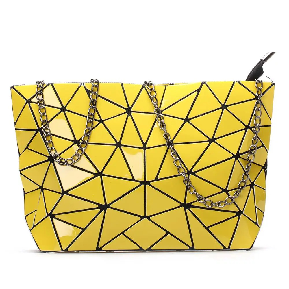 Women's Chain Shoulder Fashionable Flat Folding Crossbody Handbag