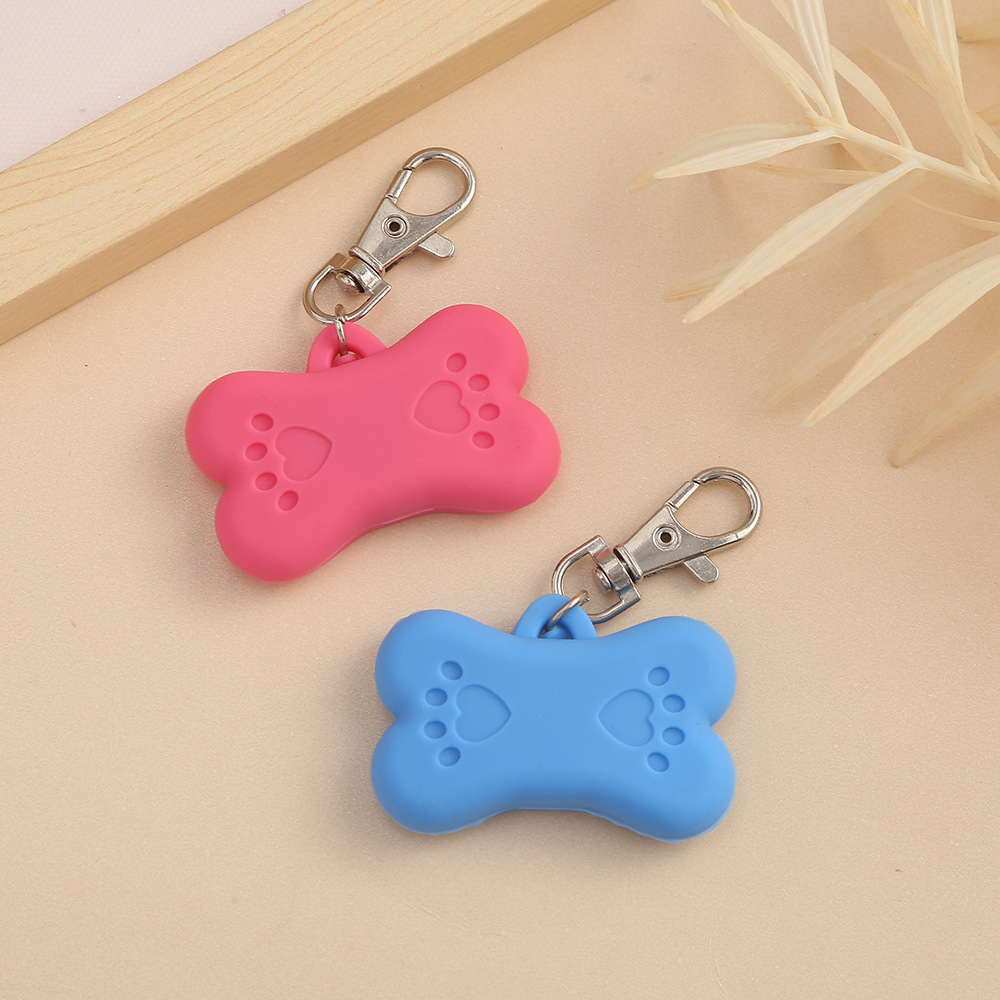 Dogs and cats pet silicone bone-shaped light-emitting pendants pet supplies explosive cross-border pet pendants light-emitting tags