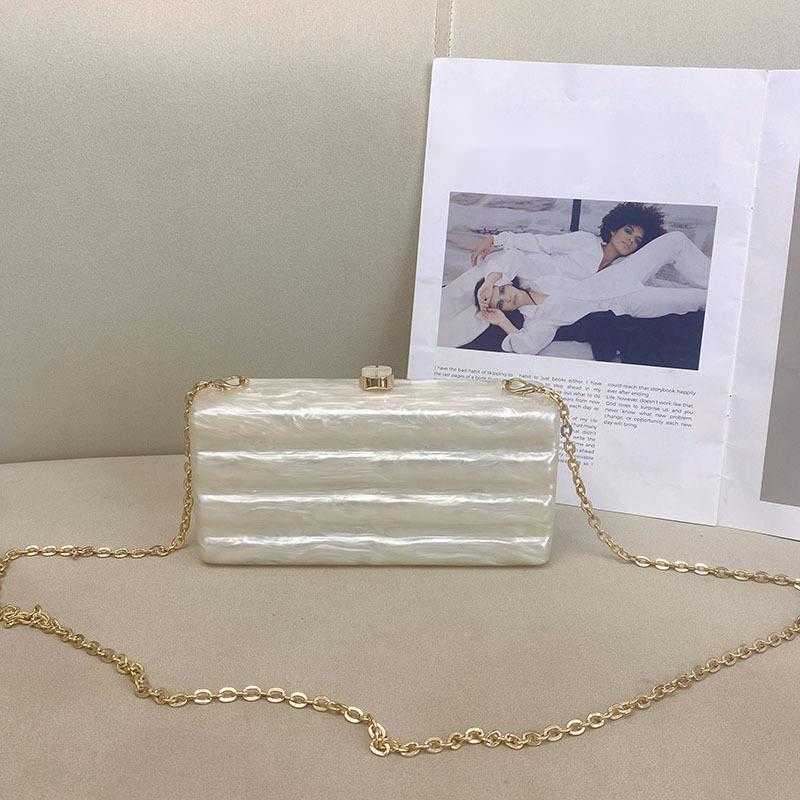 Fashionable And Exquisite Acrylic Wave Patterned Dinner Bag Elegant And Atmospheric Small Square Hand-held Crossbody 241107