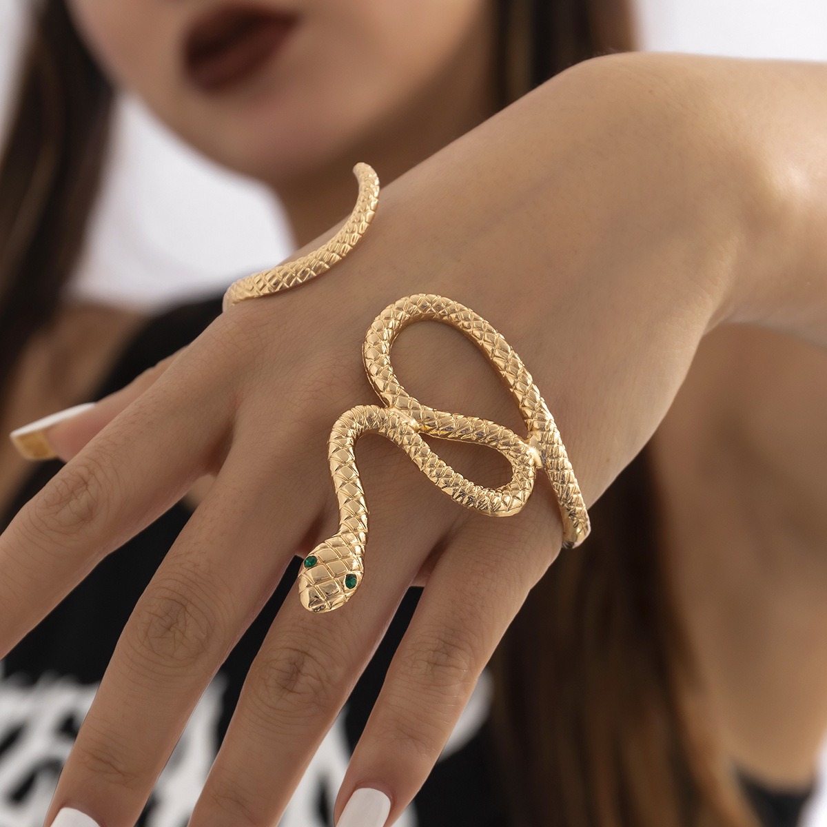 European and American New Retro Exaggerated Serpentine Bracelet Personalized Punk Open Palm Jewelry Cold Alloy Bracelet Hand Accessories