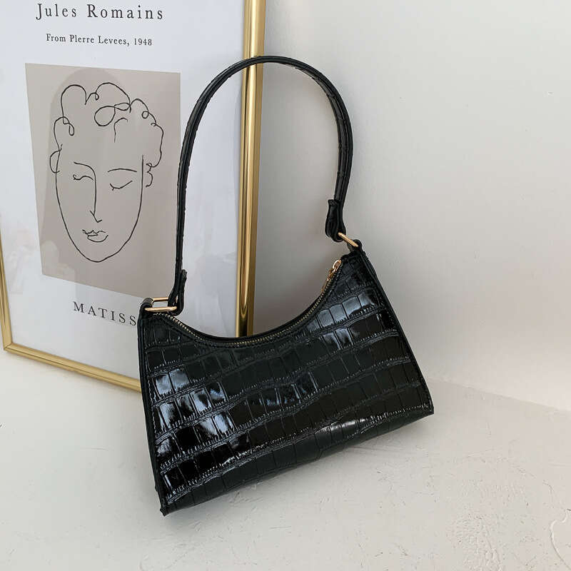 Underarm women's 2022, trendy new style, single shoulder bag, solid color, soft surface, stick bag