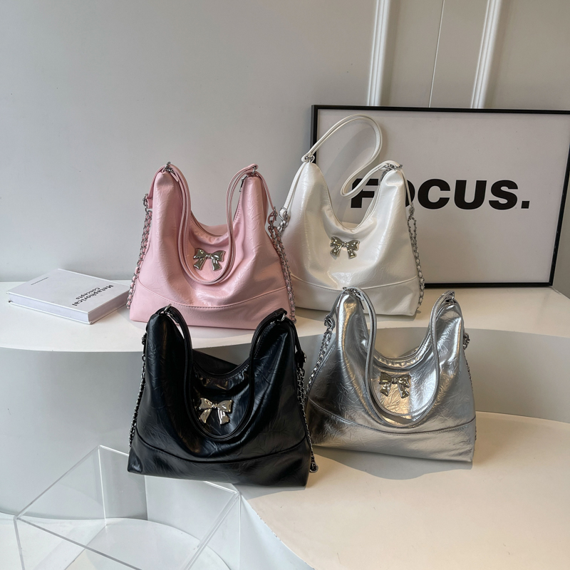LEFTSIDE Design Small PU Leather Shoulder Bags for Women 2024 Retro Vintage Female Korean Fashion Underarm Bag Chain Handbags