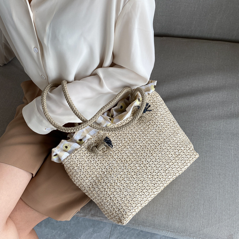 Summer Straw Woven Bag Female 2021 New Leisure Wild Woven Bag Large Capacity Vacation Messenger Bag