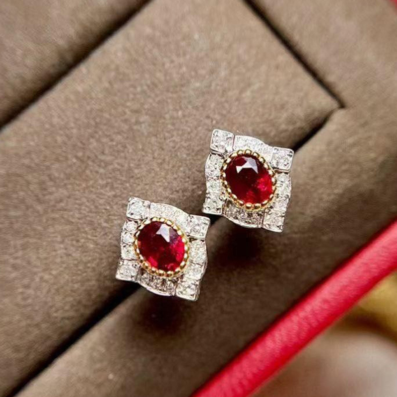 Choucong Brand Stud Earrings Luxury Jewelry 925 Sterling Silver Oval Cut Red Garnet CZ Diamond Gemstones Party Court Vintage Woemen Earring For Lover 