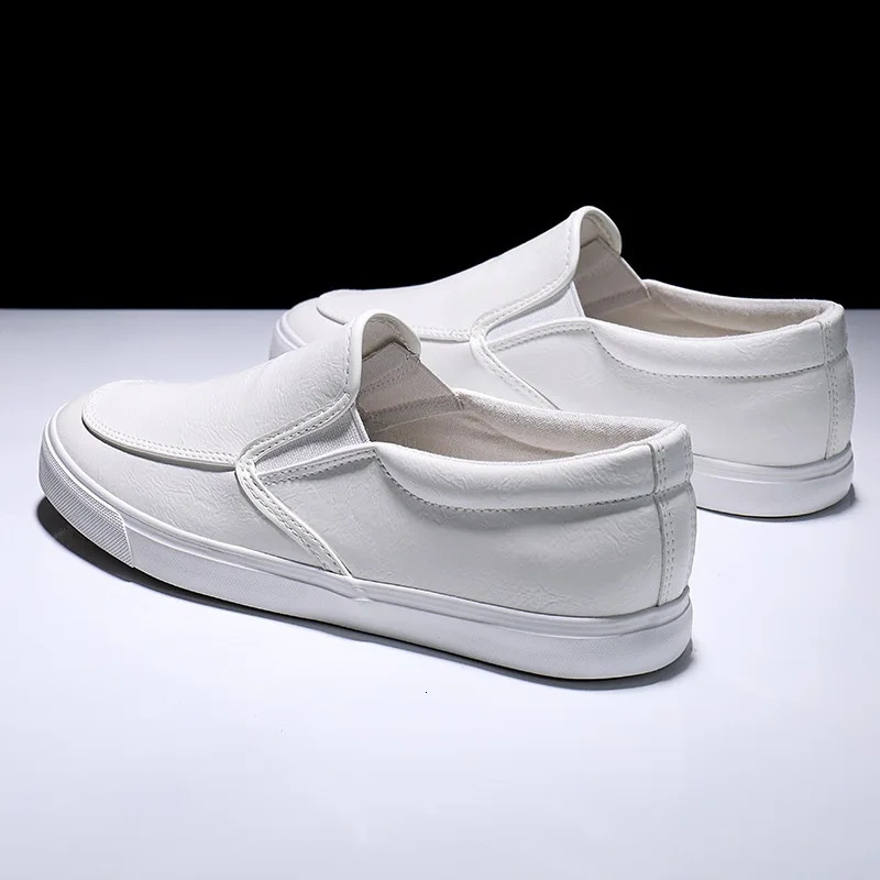 Spring Summer White Shoes Men Loafers Flat Casual Male Footwear Cool Young Man Street Style Slip-on 241106