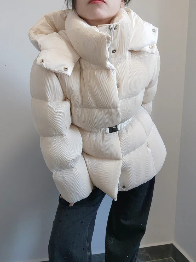 womens pleated down jacket with belt winter warm thick hooded cushioned jacket beige brown fashionable jacket INKEO DJ087 241107