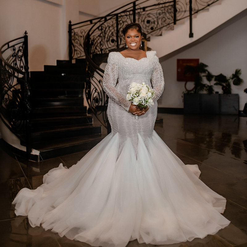 2024 African Plus Size Wedding Dresses For Bride Mermaid Bridal Gowns Sweetheart Ruffles Tiered Tulle Long Sleeves Illusion Beaded Lace Rhinestone Pea