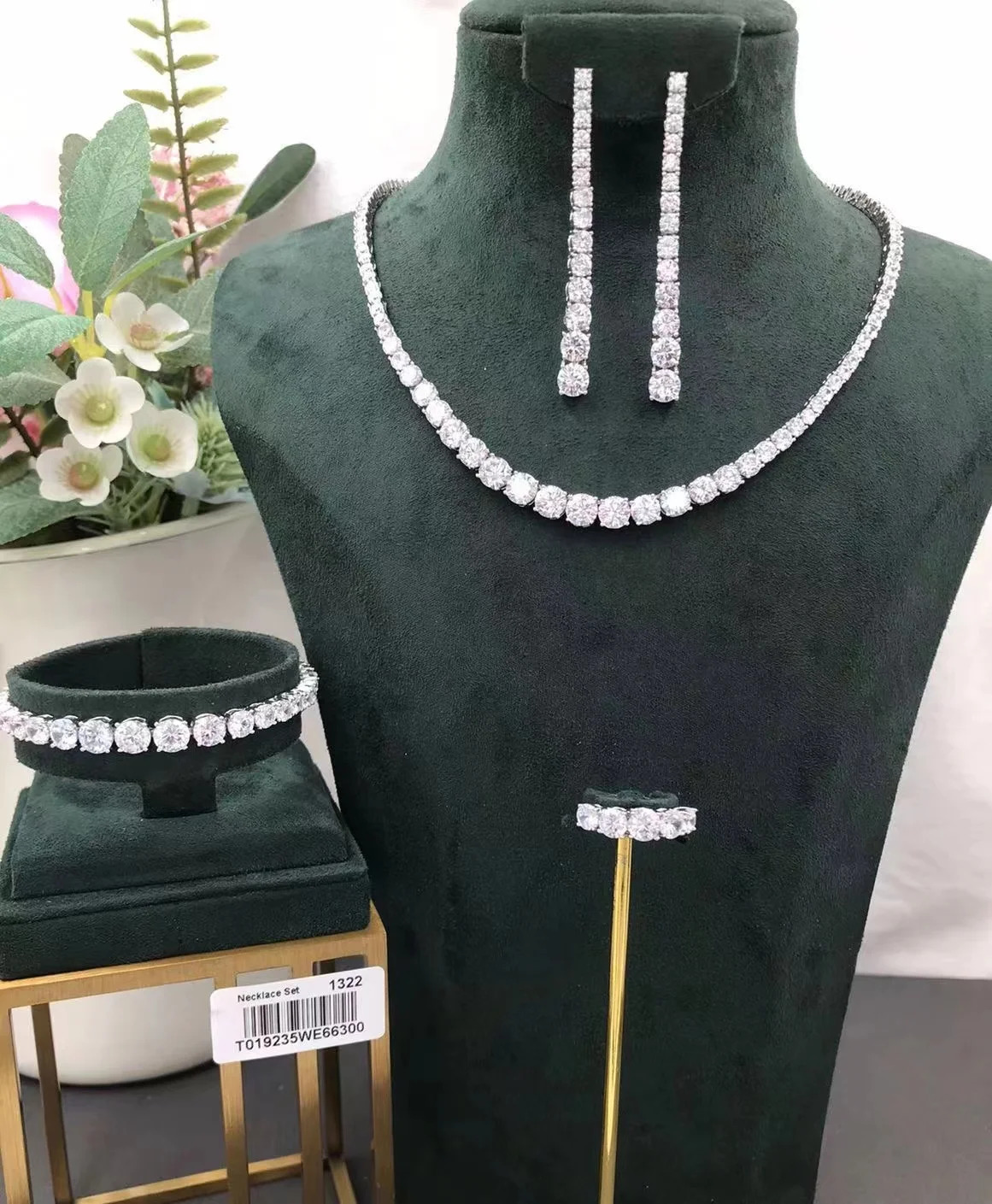 JEWEL 4-piece bridal cubic zirconia jewelry set suitable for womens party Dubai Nigeria CZ crystal wedding jewelry set 241106