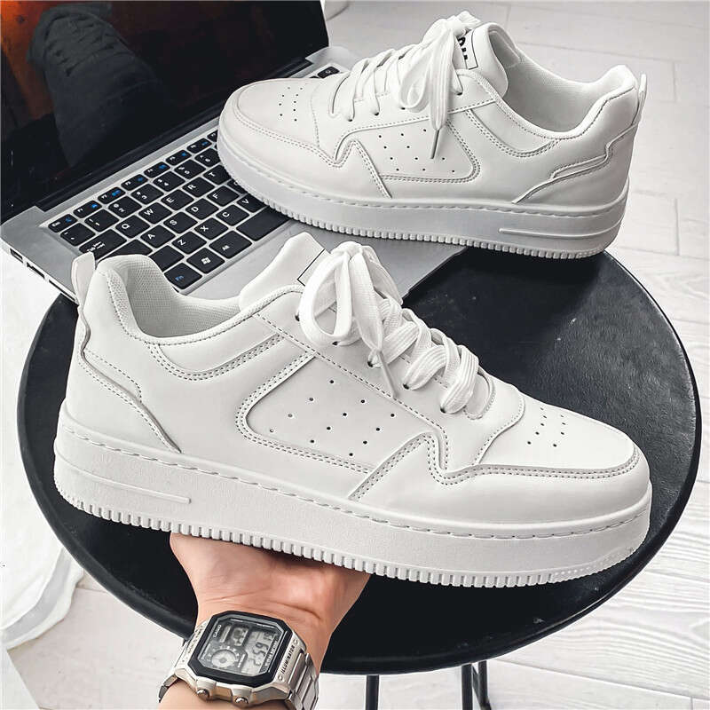 Men's spring brand high-end leather sports small white men's casual board soft versatile thick sole trendy shoes