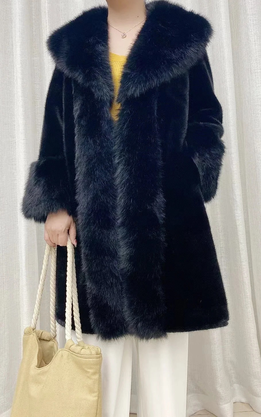 Artificial fur coat medium length artificial fox fur coat lapel womens coat loose and warm for autumn and winter 24 241107