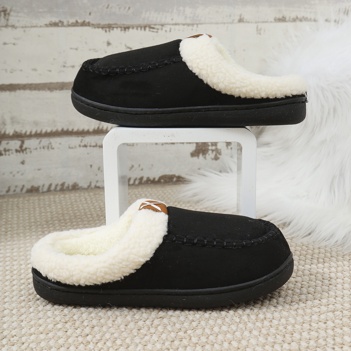 Men's and Women's Home Velvet Thick Cotton Slippers.