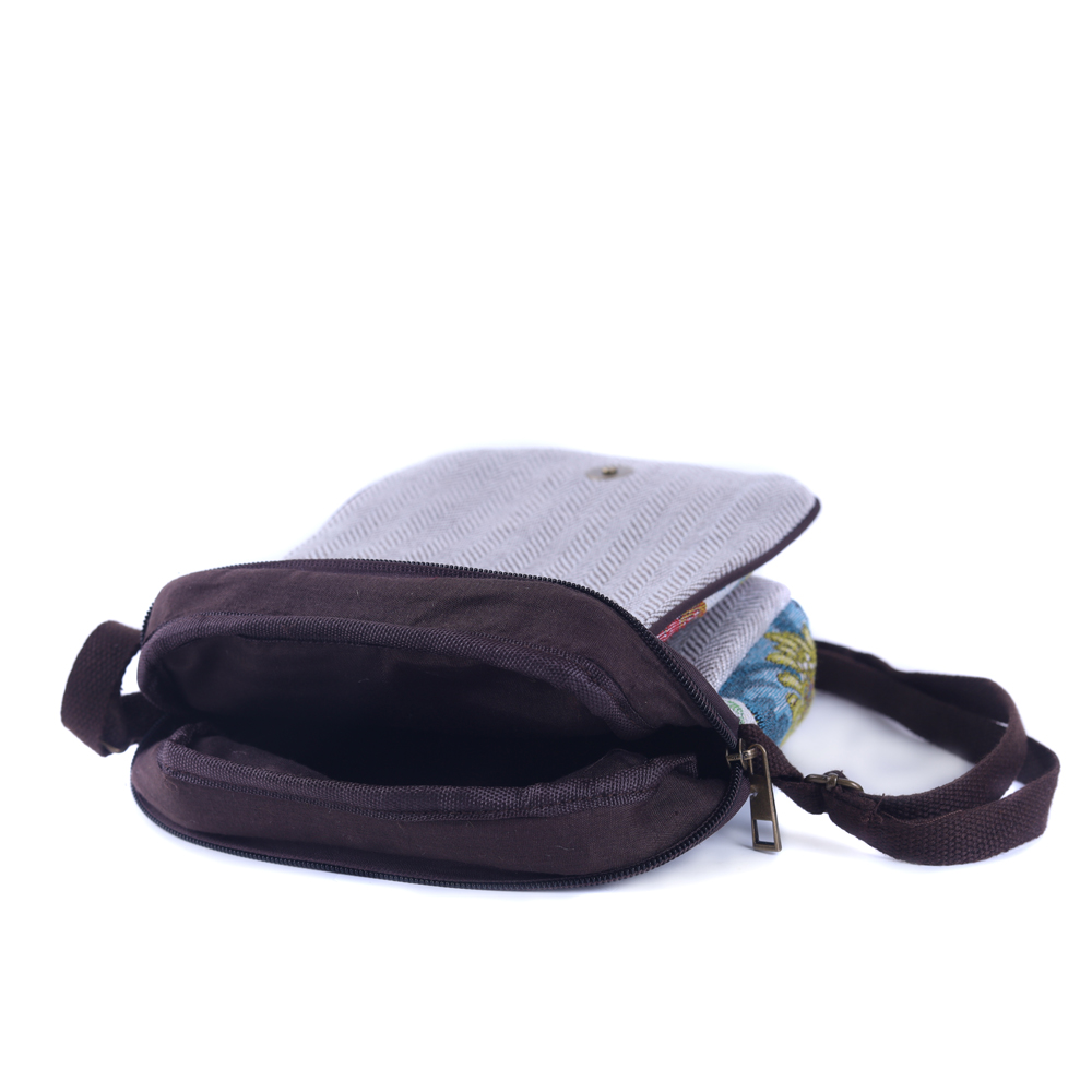 Veowalk Handmade Floral Embroidery Women Mini Canvas Flap Shoulder Bag Bohemian Small Soft Keys Phone Bag