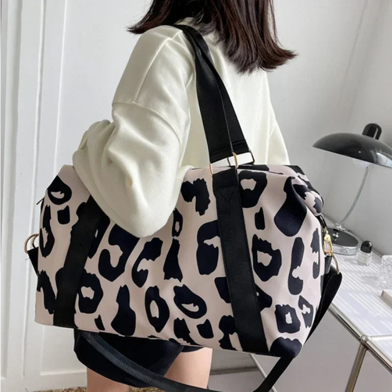 Women Travel Bags Duffle Shoulder Bag Large Multi-functional for Girls Female Big Capacity Sports Storage Fitness Handbag 241106