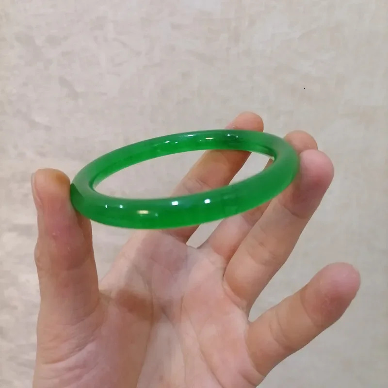 Natural jade green hand carved round jade bracelet fashionable boutique jewelry mens and womens all green jade bracelets 241107