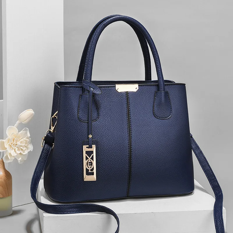 High Quality Ladies Leather Shouder Bag V Letters Women Free Shipping Crocodile Handbag Designer Large Capacity Shoulder Bags