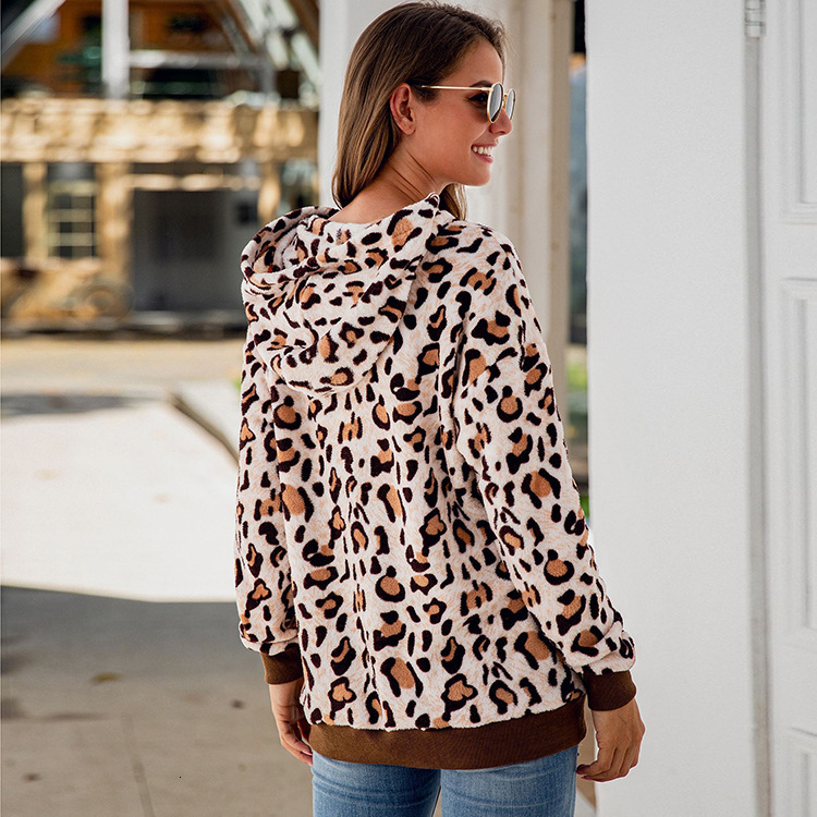 New designer autumn and winter sexy leopard print pocket hooded long sleeved women's top sportswear trend hoodie