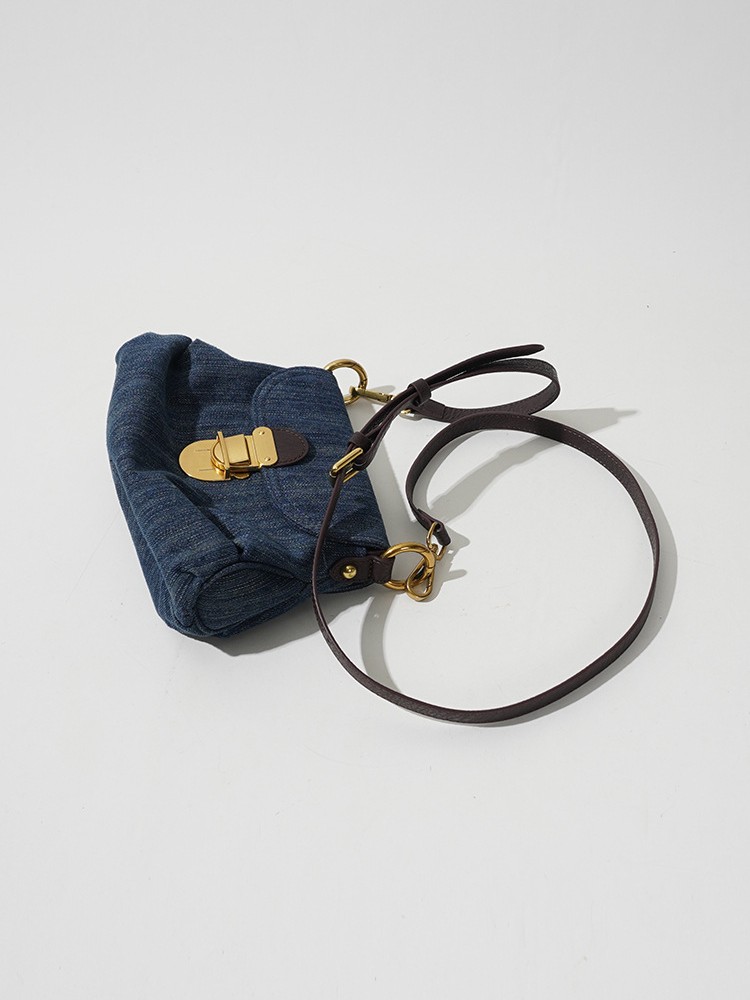 High Quality Denim Medium Antique Underarm Bag Women High Quality Small Pleated Lock Buckle Single Shoulder Channels Handbags