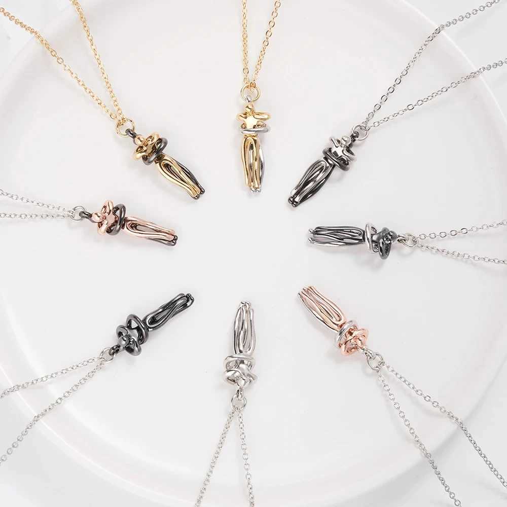 Pendant Necklaces Fashion Hugging Necklace Jewelry Choker Hug Pendant Chain Men Necklaces For Lover Women Couple Men Lady Female Male Gift J241107