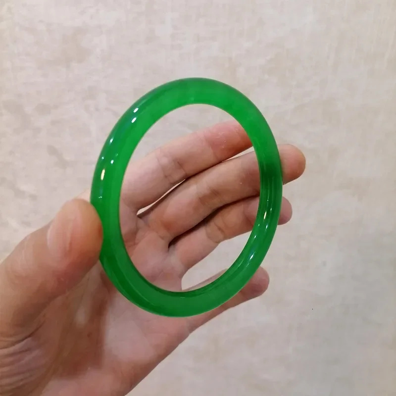 Natural jade green hand carved round jade bracelet fashionable boutique jewelry mens and womens all green jade bracelets 241107