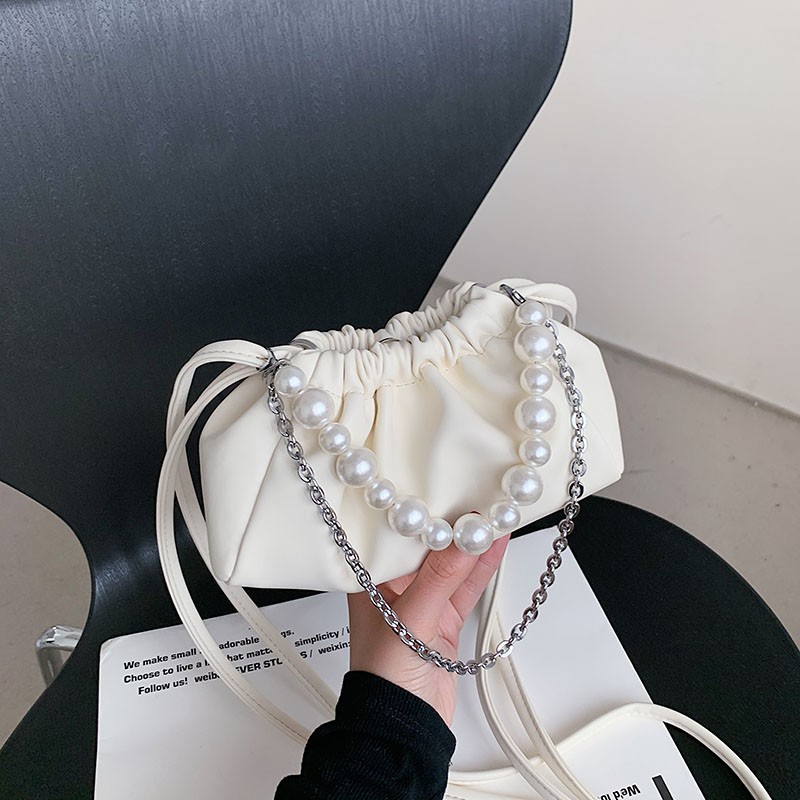 Women's premium texture luxury shoulder bag 2021new fashion designer pure color fold pearl chain handbag all-match messenger bag