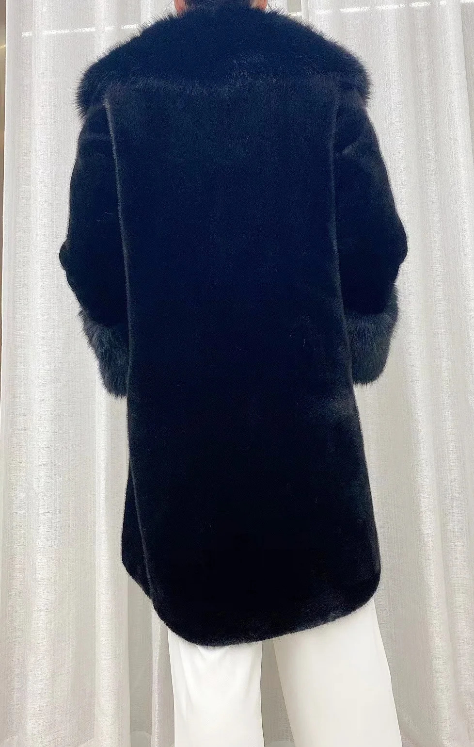 Artificial fur coat medium length artificial fox fur coat lapel womens coat loose and warm for autumn and winter 24 241107