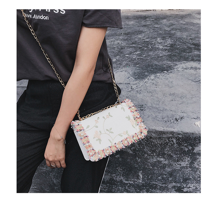 Female Bag New Korean Version Of The Wild Messenger Bag Chain Shoulder Bag Fashion Zhenzhuhuabian 20X7X13cm