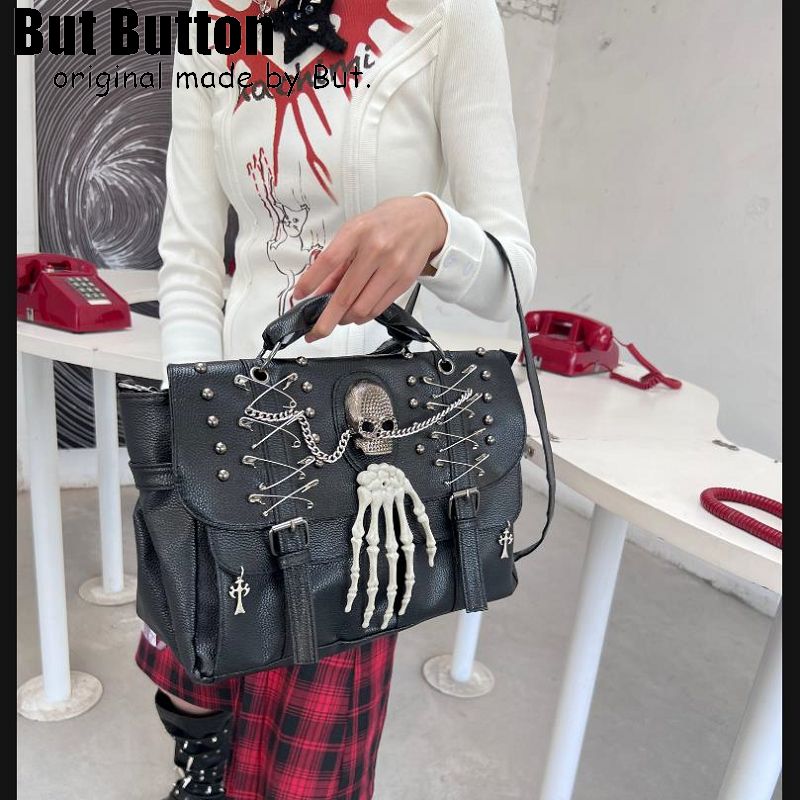 Gothic Lolita JK Harajuku Women Girl Punk One Shoulder Bags Handbag Y2K Rivet Chain Handheld High-end Skull Crossbody Bags Tote