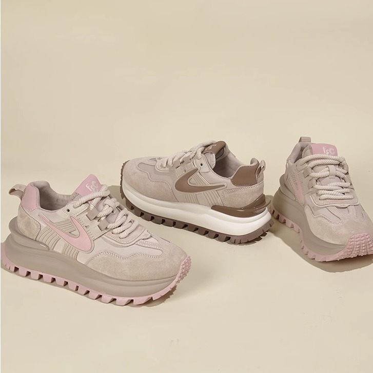 Women's Autumn New Thick Soled Retro Versatile Round Toe Lightweight Casual Sports Shoes.