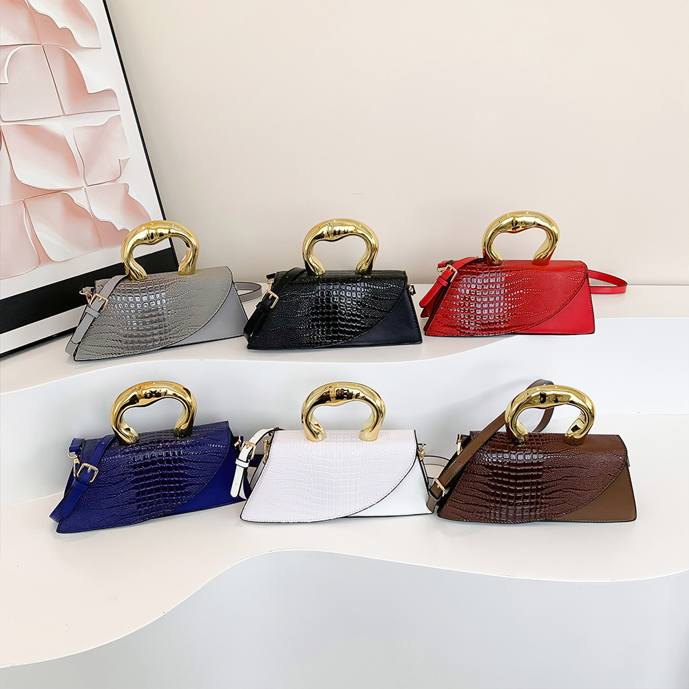 Women Trendy Handbag Large Capacity Crocodile Pattern Stylish Crossbody Bag Solid Color Adjustable Strap for Party Vacation