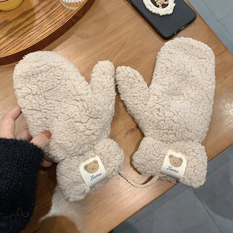Kawaii plush warm gloves soft thick in winter fingerless Korean Japanese bear gloves with rope casual outdoor cycling warm gloves 241107