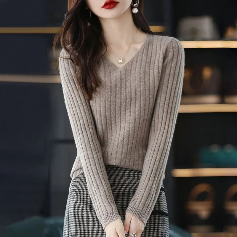 Women Sweater Long Sleeve Top Knitted Pullover V-Neck Fashion Sweater Woman Winter Basic Female Clothing Soild OL Sweaters 241107
