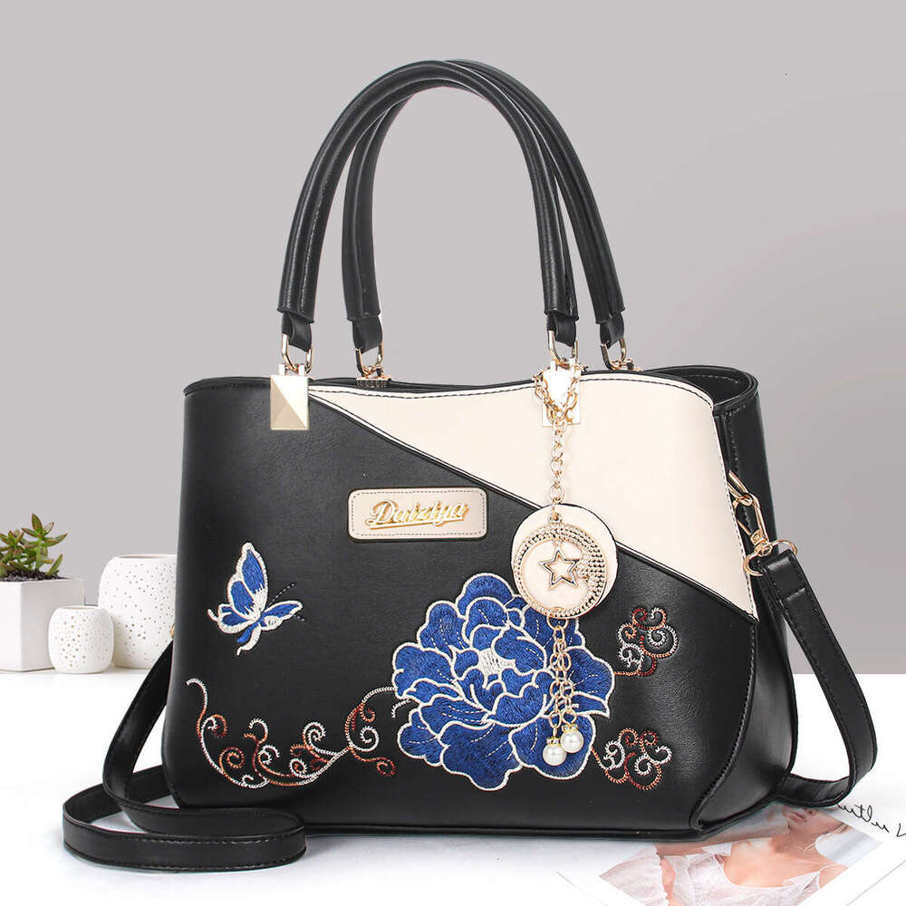 Large capacity handbag embroidered with Chinese style, mother's gift, peony flower, atmospheric single shoulder crossbody bag, dignified bags