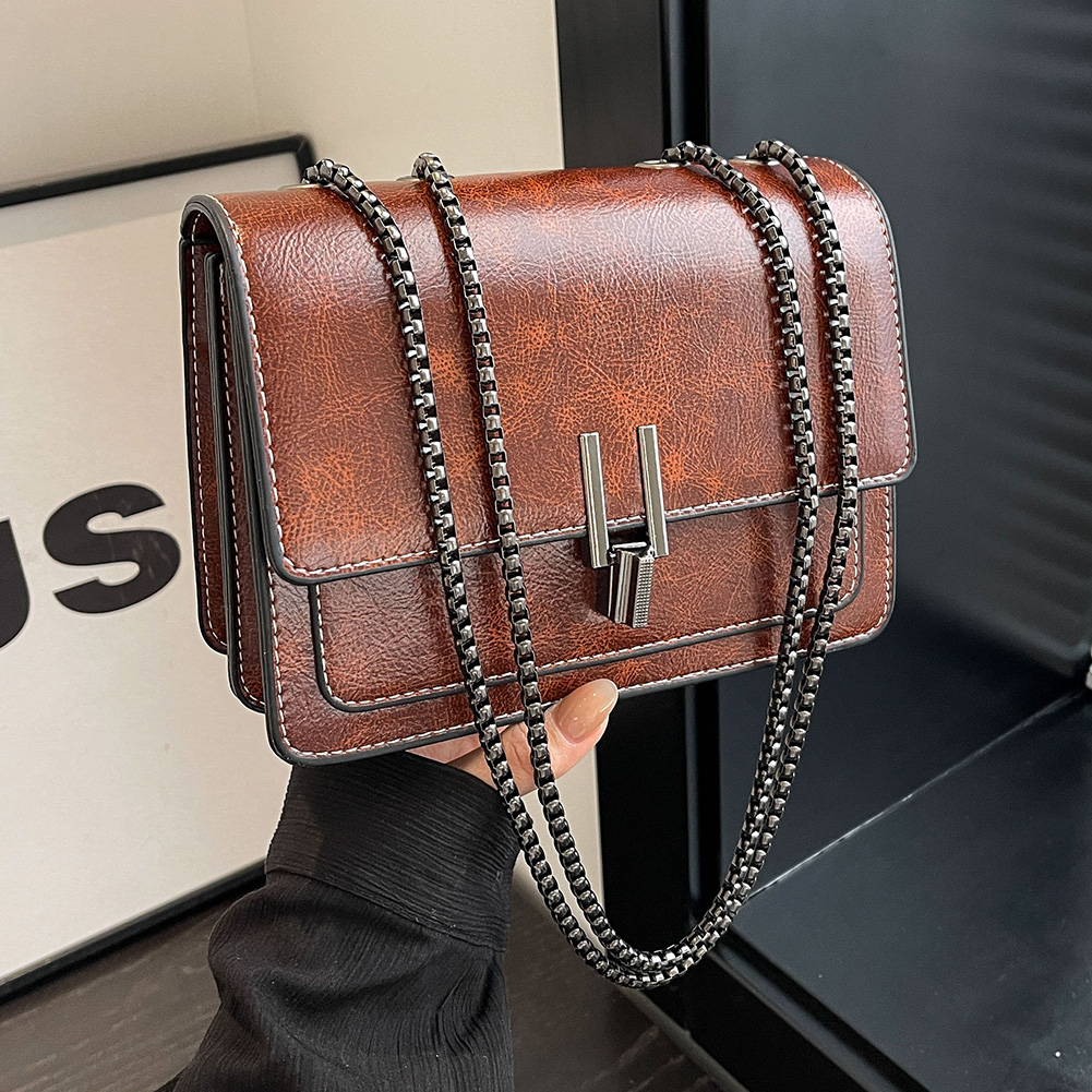 Women PU Shoulder Bag Designer Crossbody Bags Large Capacity Daily Sling Bag Solid Color with Chain Strap for Travel Vacation