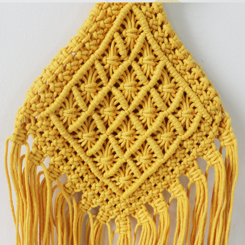 2021 summer new cotton thread craft straw bag Wooden handle diamond cotton thread tassel messenger bag women