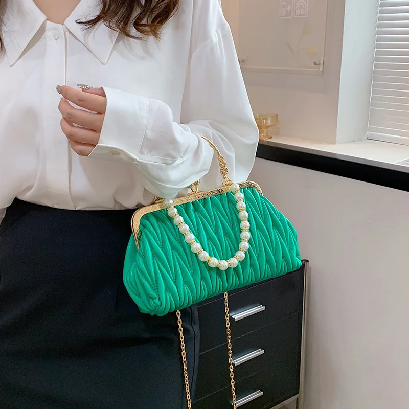 Fashion womens orange green shoulder bag promotion clutch pearl chain cross body bag womens fashion handbag Pu leather handbag and wallet 241107