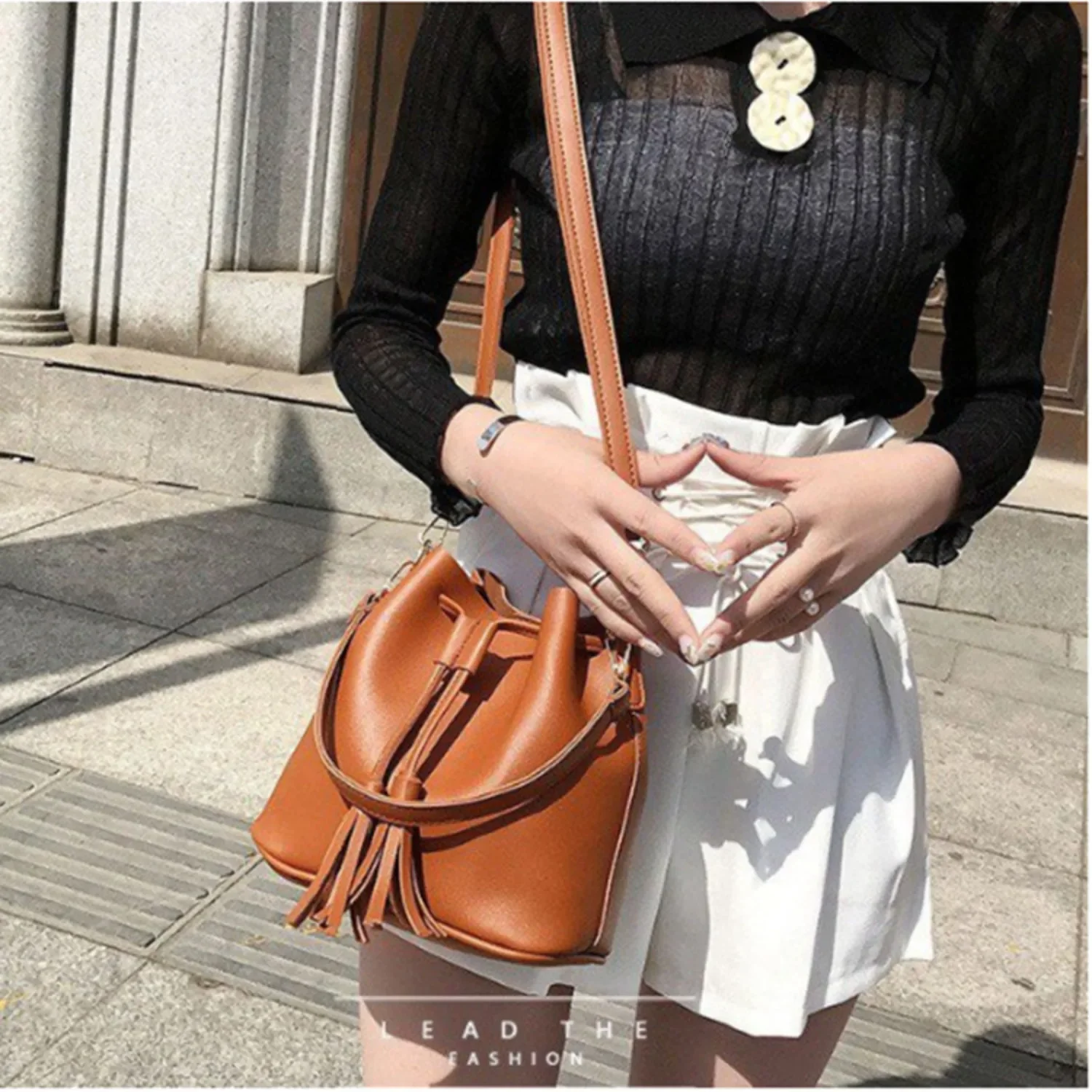 New Fashion PU Leather Tassel Drawstring Crossbody Kwastje Emmer Handtas Women Solid Color Shoulder Bag Small Tote Bag