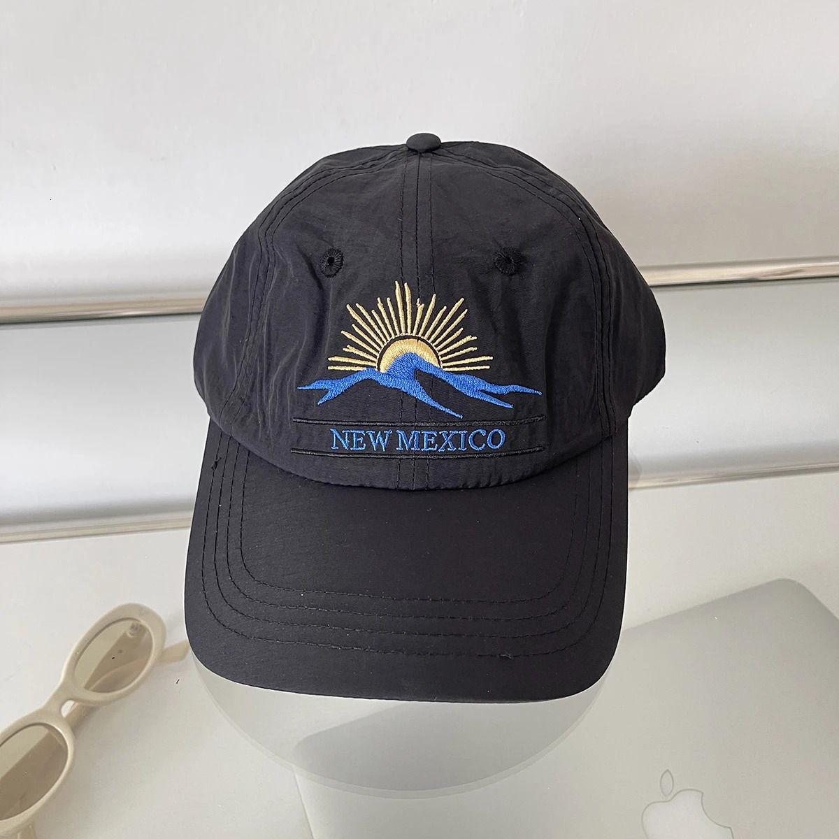 Womens mountain embroidery baseball cap Korean baseball cap mens outdoor UV sunscreen cap beach accessories 241107