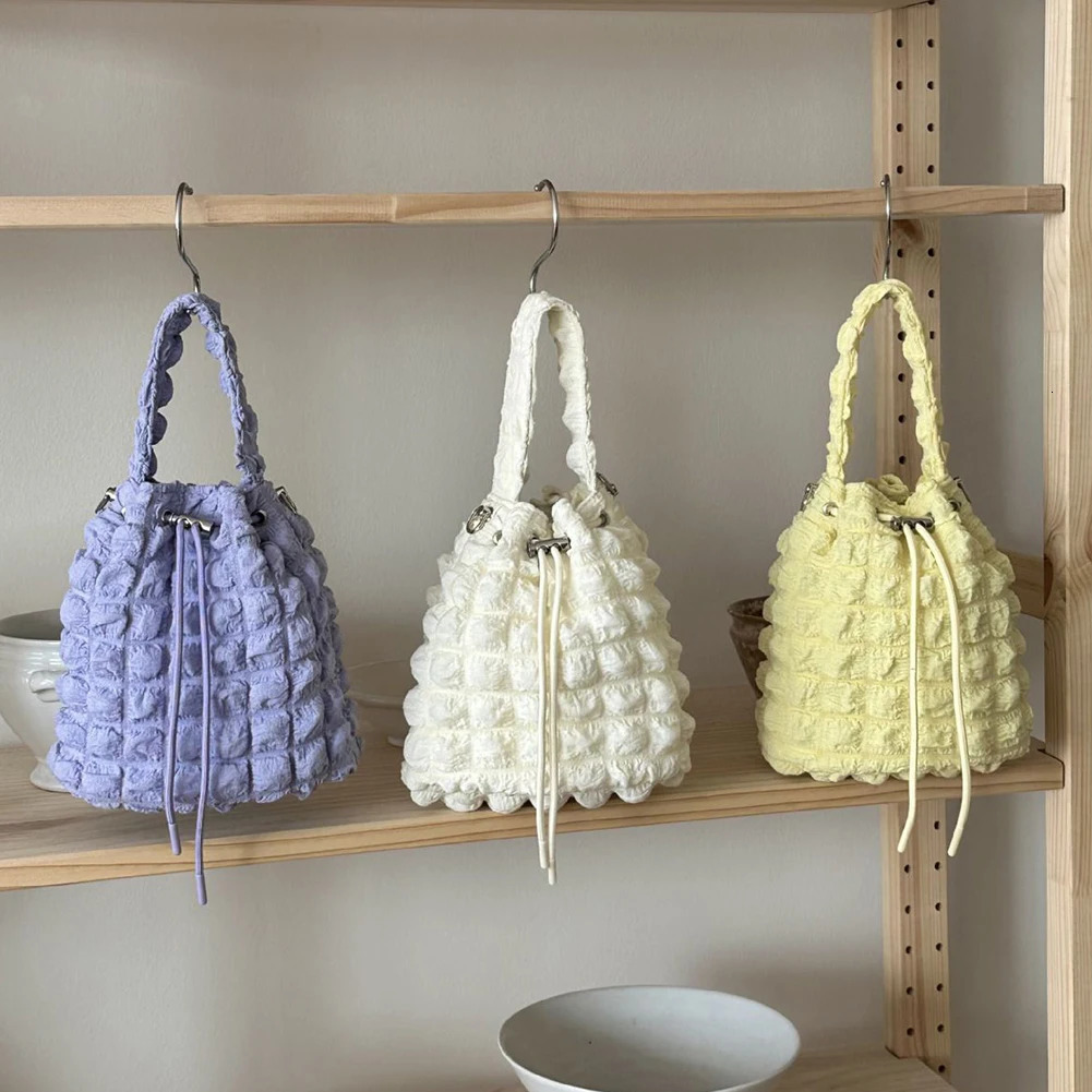 Womens bedding pleated hanging bag soft bedding cloud wallet solid color suitable for parties travel and work 241106
