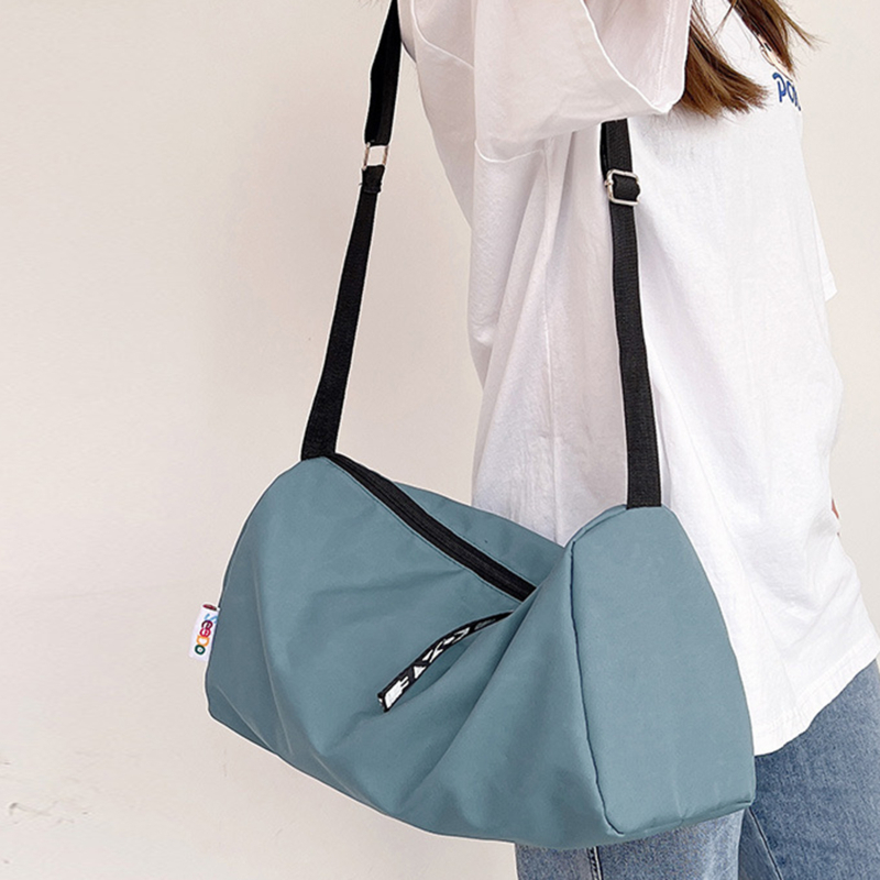 Waterproof Gym Training Bag Women Fitness Handbag Outdoor Travel Duffle Bag Lady Sports Swim Bags Ultralight Yoga Gym Bags 2023