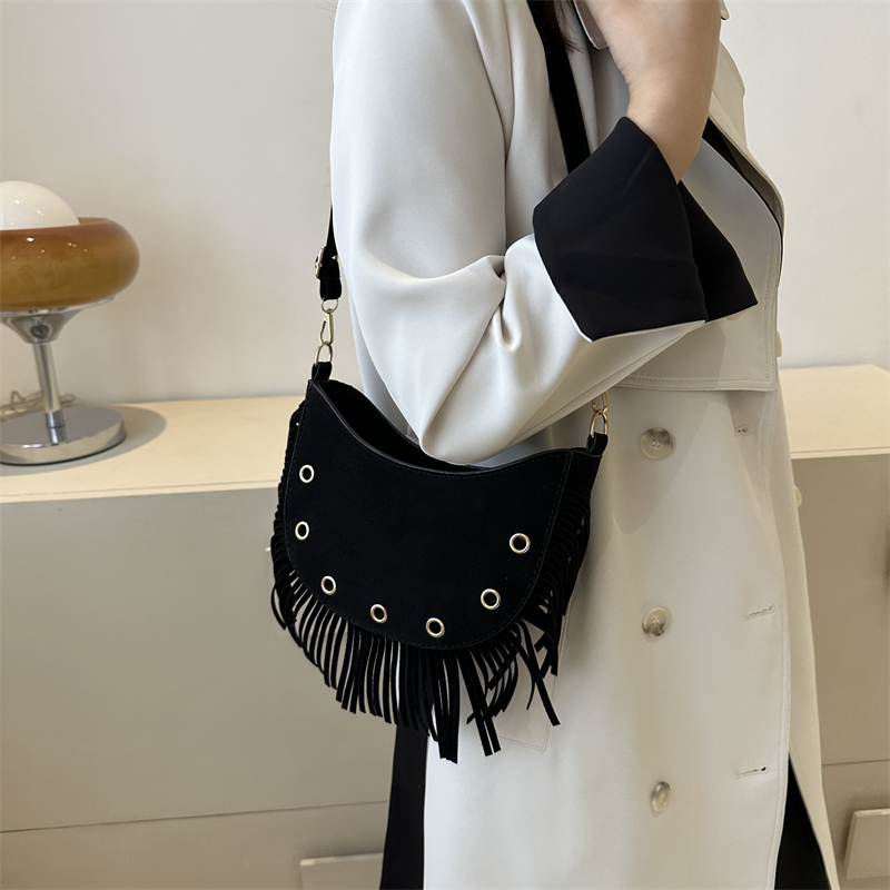 Women Vintage Leather Fringe Crossbody Purse Zipper Fashion Shoulder Purse
