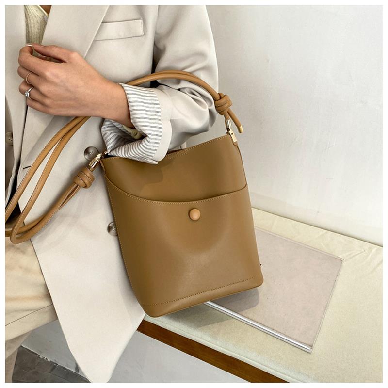 2021 New Fashion PU Leather Women Bucket Bag Vintage Messenger Bag Retro Shoulder Bag Simple Crossbody Bag With Silk Scarf