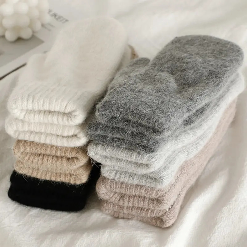 Womens double-layer rabbit fur gloves winter Korean version solid color full finger winter womens gloves girls gloves 241107