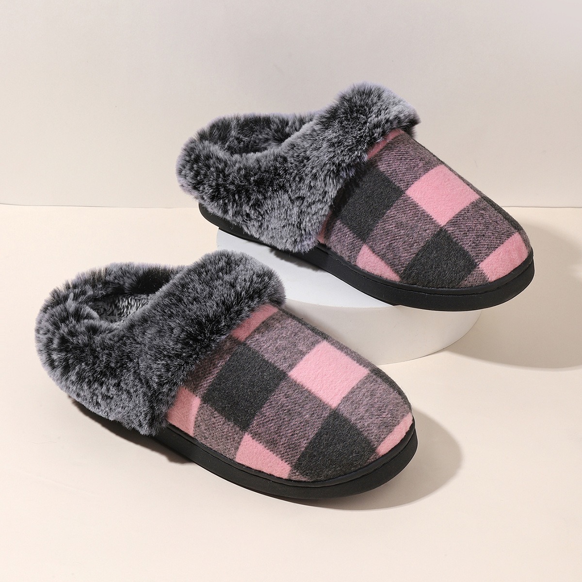 Men's and Women's New Plaid Comfortable Warm Cotton Slippers Free Shipping.