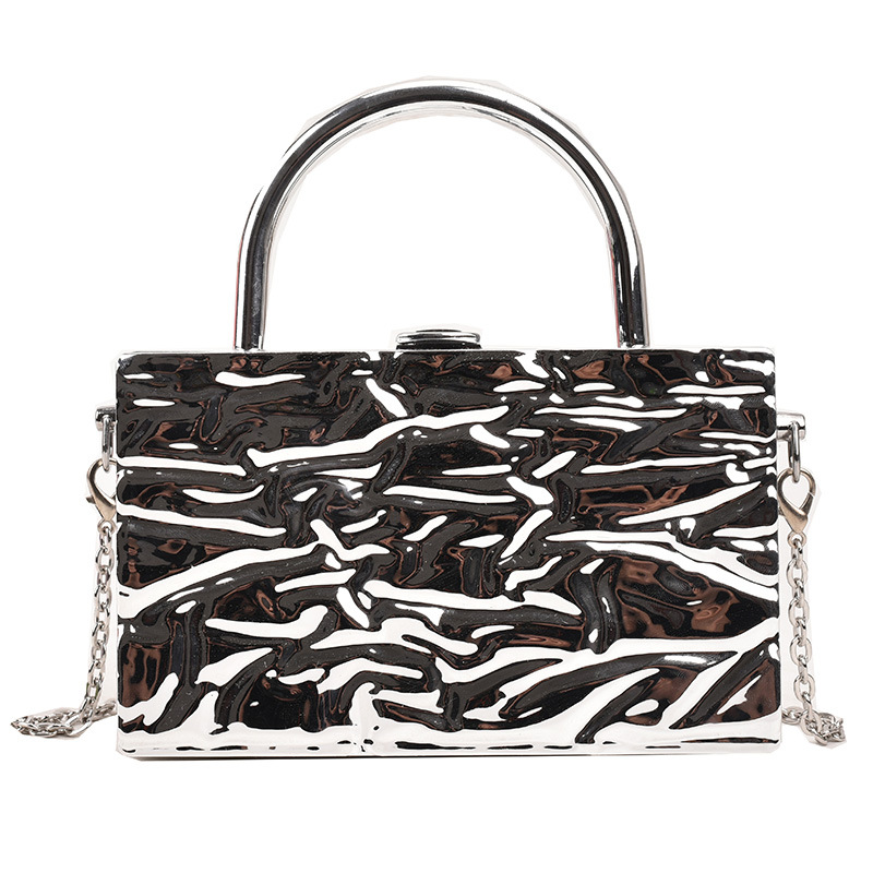New Free Delivery Metal Handle Box Design Women Party Clutch 2022 New Shoulder Chain Purse Handbags Female Sier Tote Crossbody Bag Designer Bag Luxury