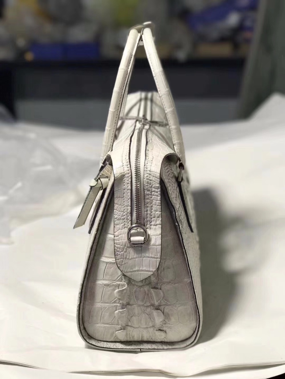 100% genuine crocodile leather skin women handbag cross body bag, alligator skin women shouder bag white color Himalayai white