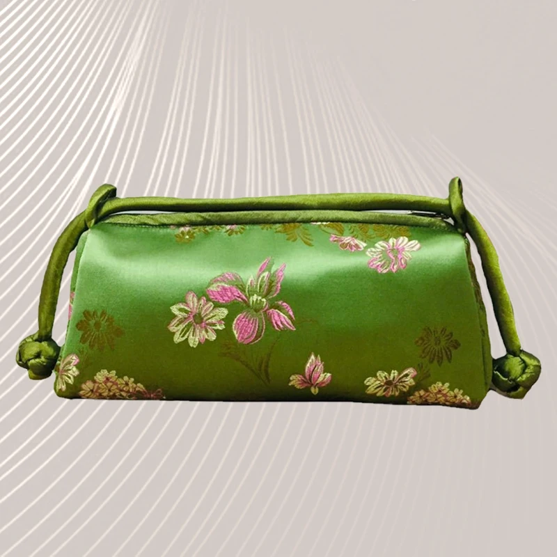 Fashion Luxury Chinese Style Silk Bag Women Handbag Japanese Hand Embroidery Totes Cheongsam Female Cosplay Bags Clutch
