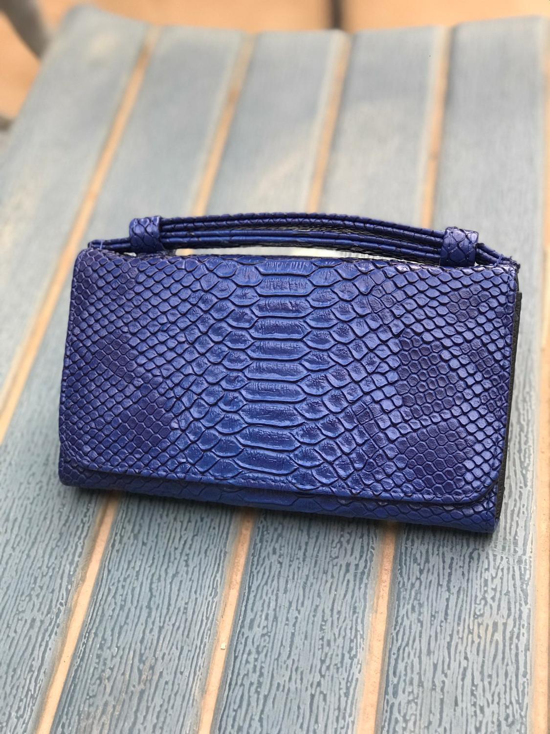 Women's Fashionable PU Leather Snake Shaped Designer Handbag With Crocodile Pattern Shoulder Chain Crossbody Bag