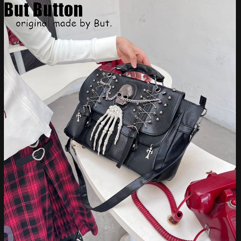 Gothic Lolita JK Harajuku Women Girl Punk One Shoulder Bags Handbag Y2K Rivet Chain Handheld High-end Skull Crossbody Bags Tote